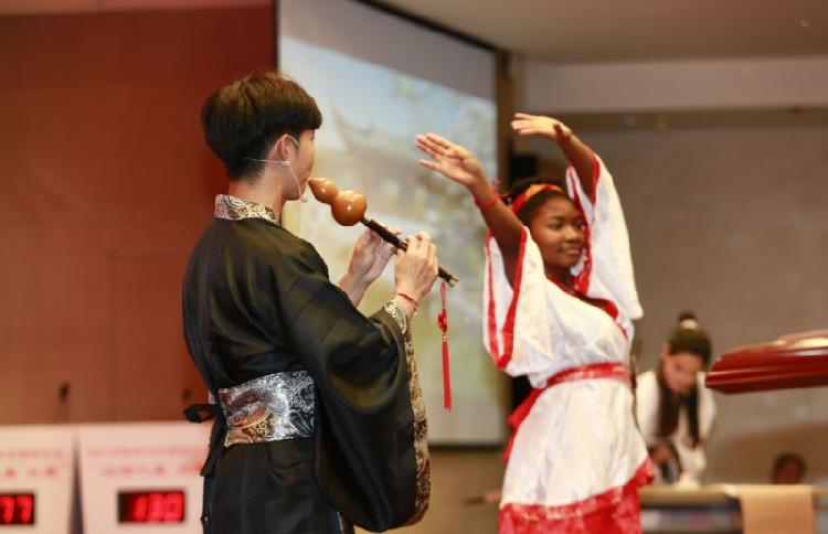 fdad446955bf70de02fe83c0dea076e0.jpg 2.jpg